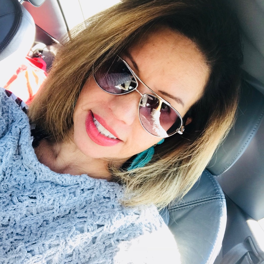 Meet your Posher, Andrea